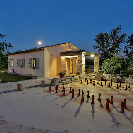 Casa Matiki